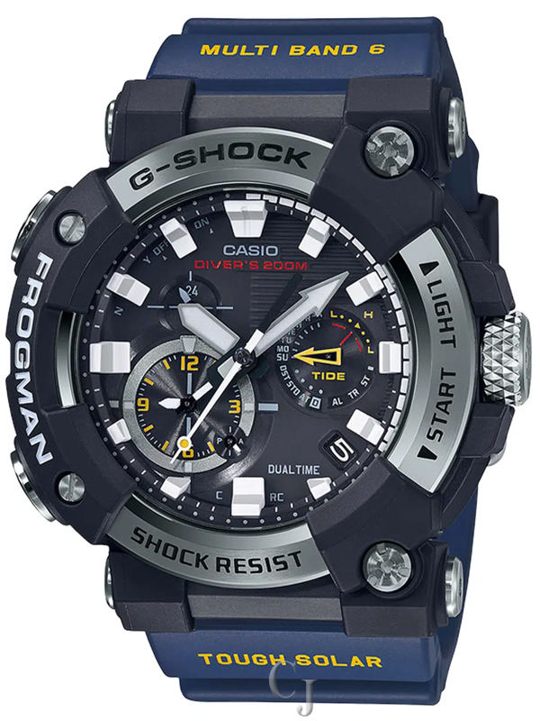 An analog display model of the G-SHOCK FROGMAN series equipped with an ISO-standard 200 m waterproof diving function to support underwater missions. The home time and dual time displays and dive timer are all analog on an asymmetrical face design. Additionally, the large phosphorescent hour and minute hands enhance visibility. In terms of materials and structure, the model uses a carbon monocoque case that integrates the case and back cover. The carbon fiber reinforced resin boasts high resistance and strength, and achieves an ISO-standard 200 m water resistance. Additionally, its material characteristics also make it lighter and more comfortable to wear. The band is made of fluoroelastomer designed to withstand harsh environments. In terms of functionality, it is equipped with a Bluetooth® system for stress-free operation, and three dual-coil motors to enable high-speed movement of the hands. Additionally, the dedicated app makes it easy to set tide data for around 3,000 locations around the world. The model also allows wearers to check their diving logs on their smartphone and to see the data measured on the watch in more detail.